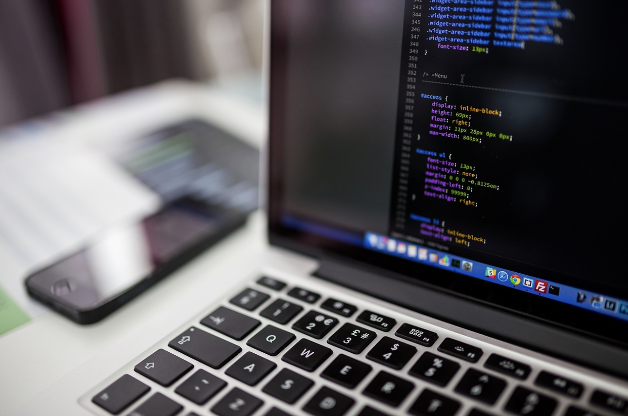 Top 12 Things Users Look for in Custom Software Solutions