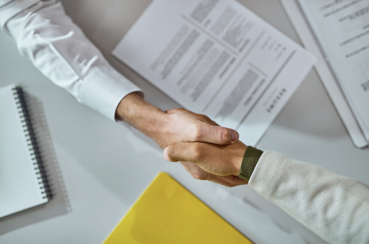 Why You Should Hire Software Developers To Save Money in Q4